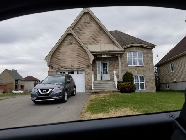 Maison avec garage à louer dans Locations longue durée  à Laval/Rive Nord