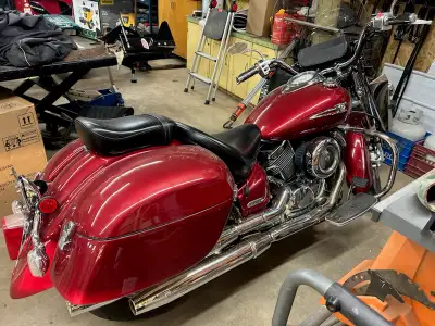 2004 YAMAHA V-STAR 1100 CLASSIC/30,858 MILES/WELL MAINTAINED/EXCELLENT CONDITION/$4,000.00
