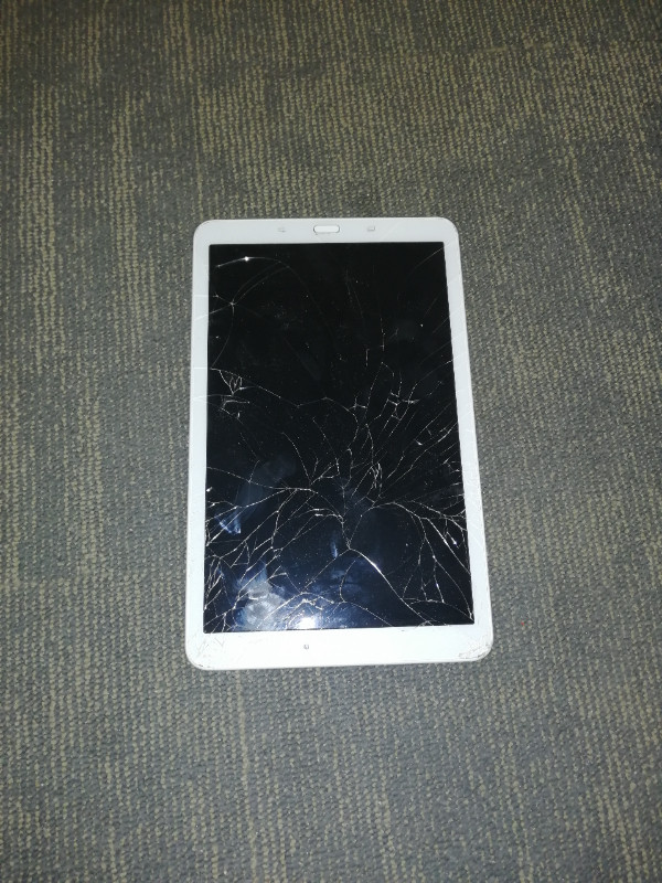 10 & 8 inch sumsung tab in iPads & Tablets in Winnipeg - Image 2