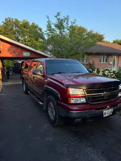 Super clean 2006 silverado 1500 body is all original frame is immaculate undercoated every year sinc...