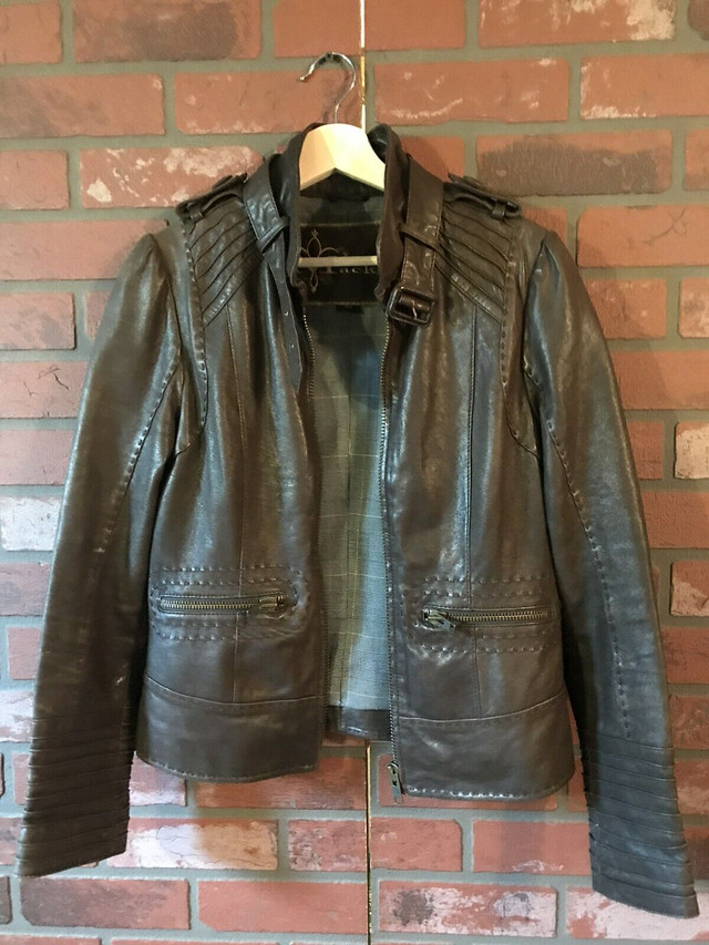 Mackage leather jacket dans Femmes - Hauts et vêtements d'extérieur  à Laval/Rive Nord