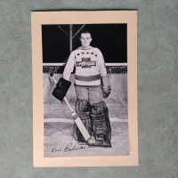 New York Americans Earl Robertson 1934-43 Beehive Hockey Card