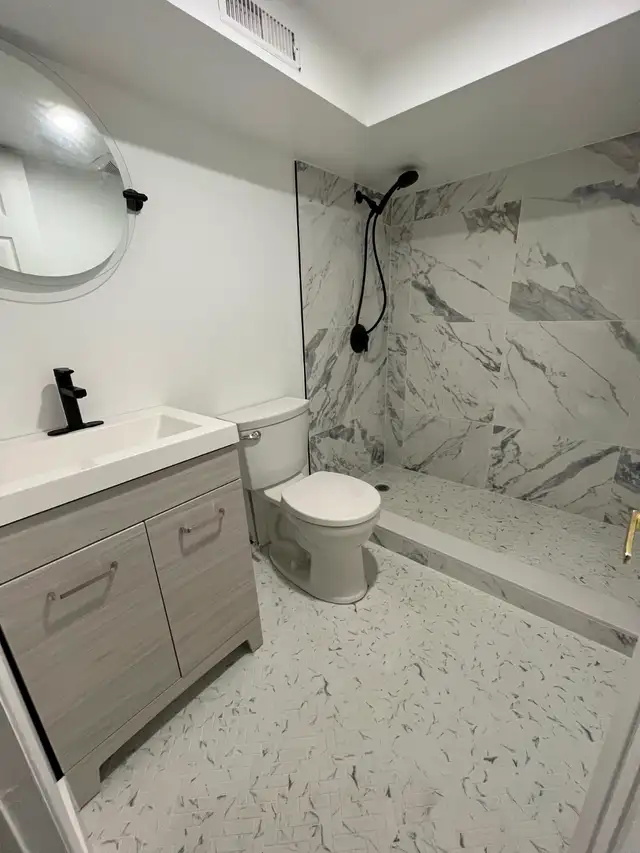 Lovely One Bedroom Apartment For Lease in Etobiocke in Long Term Rentals in City of Toronto - Image 8