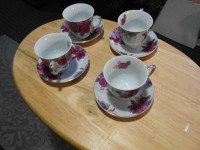 4 Teacups and saucers