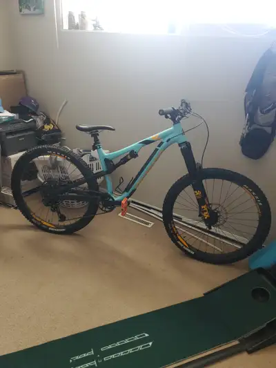 Bought new from Cals Cycle in 2019 Frame size medium 27.5" wheels Excellent condition, not even brok...