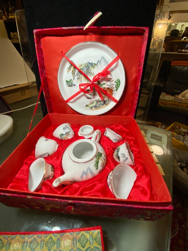 Miniature Tea Set Kids Tea Service Zhongguo Zhi Zao Made in Chin Arts