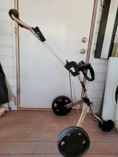Evolution Plus E-525 Cadie Push Pull Golf Cart , In great condition. #4388206626