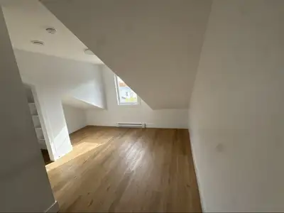 Bright, clean, and comfortable private room in an apartment available for $850/month. The unit featu...