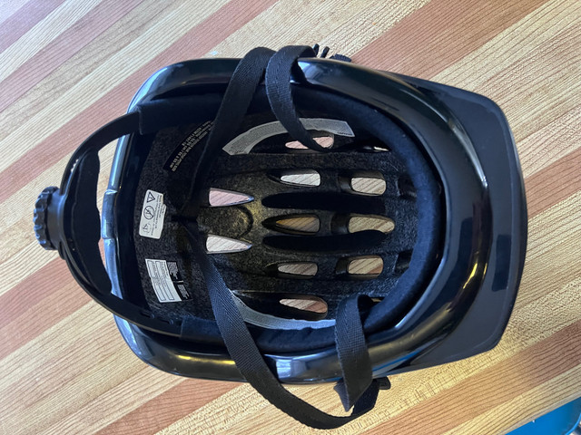 Kids Bike Helmet 51-55 cm in Kids in Edmonton - Image 4
