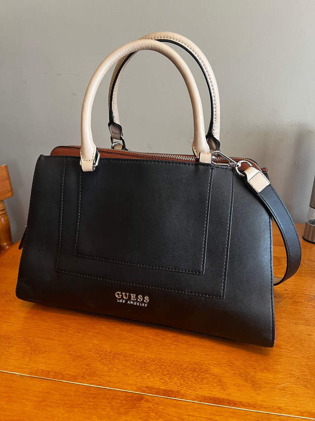GUESS Leather Satchel/Purse F-60 (in Excellent Condition) in Women's - Bags & Wallets in Ottawa