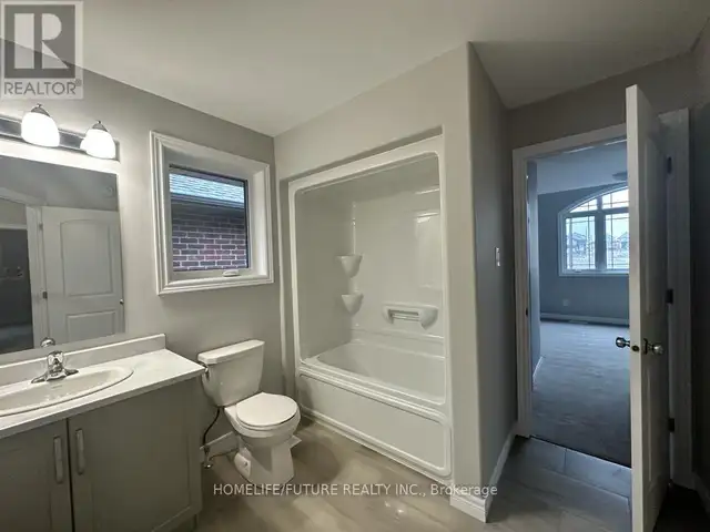 Looking for tenant to rent in Room Rentals & Roommates in Peterborough - Image 27