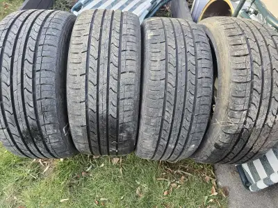 Set of 4 NEXEN used tires Approx 80% tread 225/40 R18 DOT 2018 Asking $320 set.