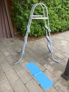 SWIM LADDER – FOR ABOVE-GROUND POOL in Hot Tubs & Pools in City of Toronto - Image 2