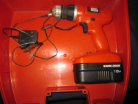 Black And Decker Cordless Drill 18V Charger Battery And Case