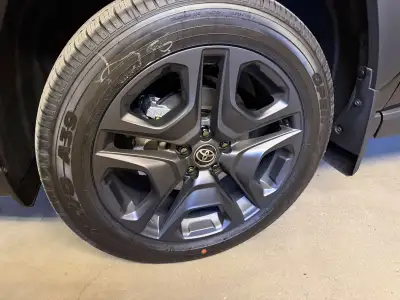Brand New 235/55/19 take off’s These tires have less then 200k on them so basically they are brand n...