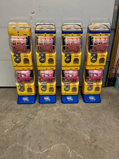 USED Tomy Gacha Toy Capsule / Ball Vending Machine, View more