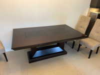 Pedestal dinning table with glass windows