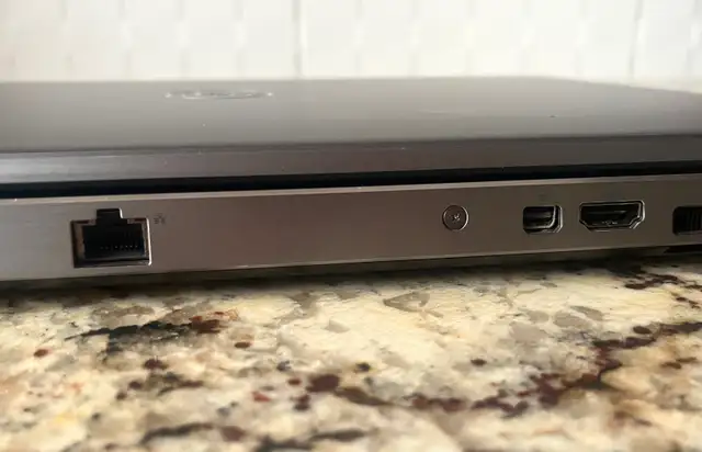 RTX3000 Dell Precision 7540 Workstation Laptop in Laptops in Edmonton - Image 3