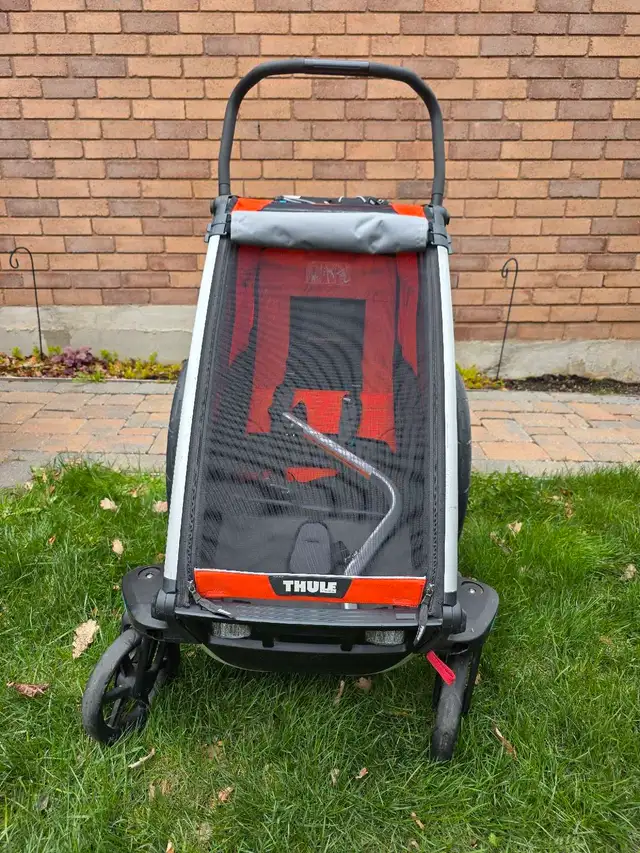 Thule Chariot Cross with all the Accessories. in Strollers, Carriers & Car Seats in Oakville / Halton Region - Image 6