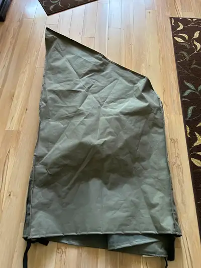 DISPONIBLE – Housse protectrice pour chaises de jardin – H1G 6L5, View more