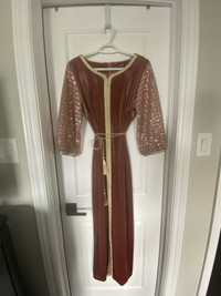 Traditional dress size XL youth