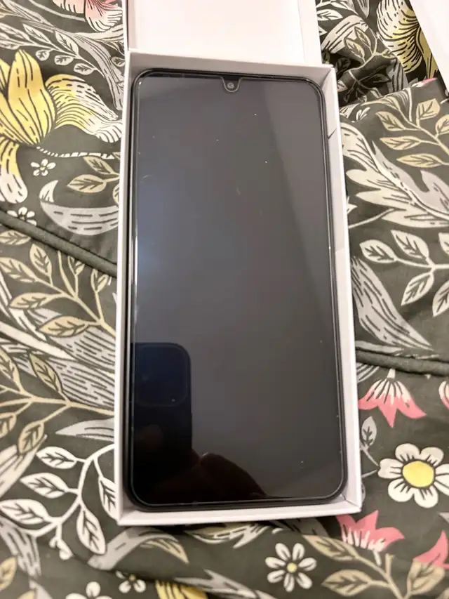 Samsung A17 1 month old - rarely used