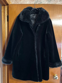 Lady’s Faux Fur Black 3/4 Length Coat