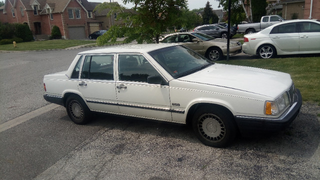 Fully Loaded 1990 Volvo 760 GLE - In Great Condition in Cars & Trucks in Oshawa / Durham Region