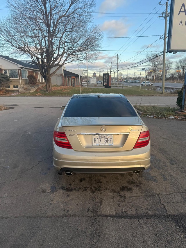 Mercedes-Benz C350 2012 — photo 3