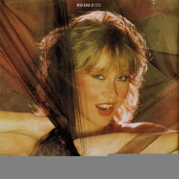 AGNETHA FALTSKOG ABBA Wrap Your Arms Around Me 1983 CD Original in CDs, DVDs & Blu-ray in City of Montréal - Image 6