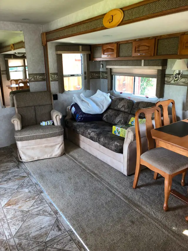 2007 Arctic Fox 26X Silver Fox Edition in Travel Trailers & Campers in Edmonton - Image 7