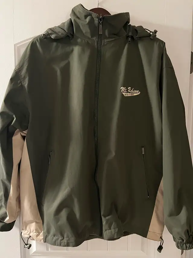 Reversible Men’s Jacket - Size Large in Men's in Edmonton - Image 2
