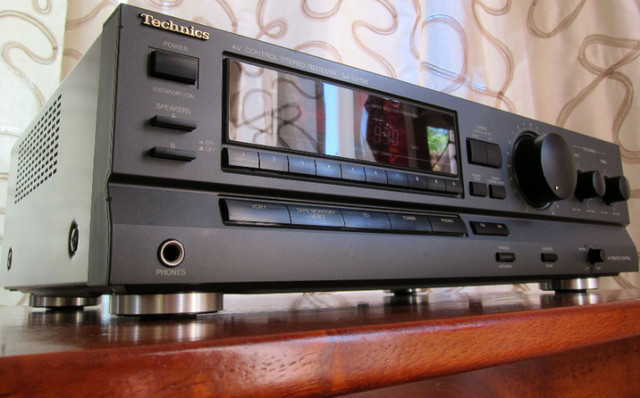 TECHNICS SA-GX130 STEREO RECEIVER AMPLIFIER * JAPAN * in Stereo Systems & Home Theatre in Ottawa