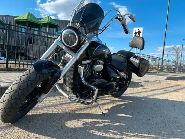 Suzuki Boulevard M50 motorcycle 2008 in Street, Cruisers & Choppers in Edmonton - Image 4