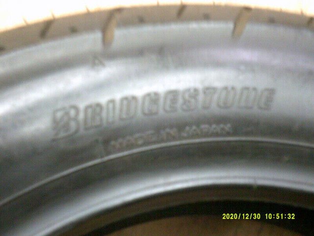 110/100-12 Pneu moto Bridgestone neuf dans Pneus et jantes  à Lévis - Image 2