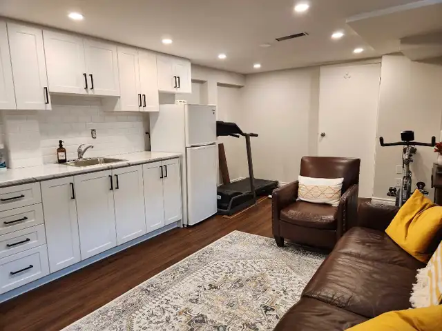 Basement Apartment in Richmond Hill  in Long Term Rentals in Markham / York Region - Image 3