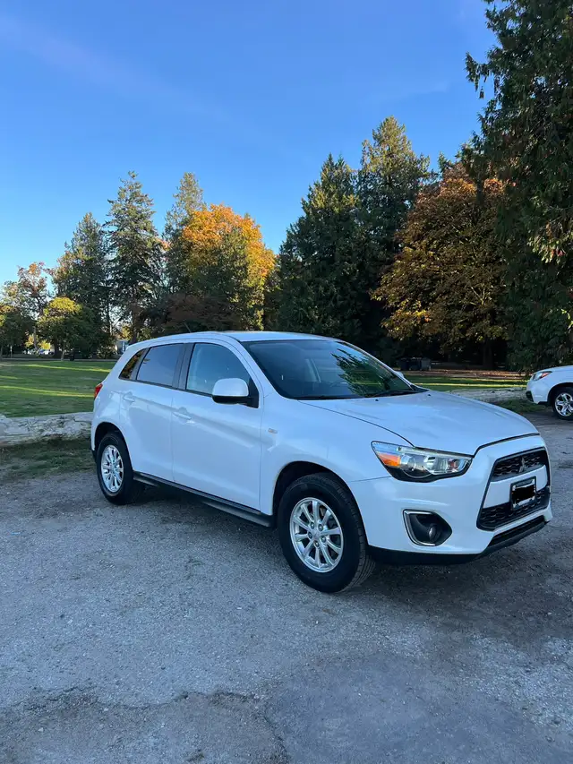 2015 Mitsubishi RVR SE 
