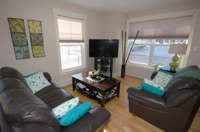 Townhouse style condo for rent in downtown Charlottetown in Long Term Rentals in Charlottetown - Image 3