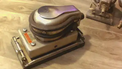 Milwaukee Pneumatic Sander MP-313SP, View more