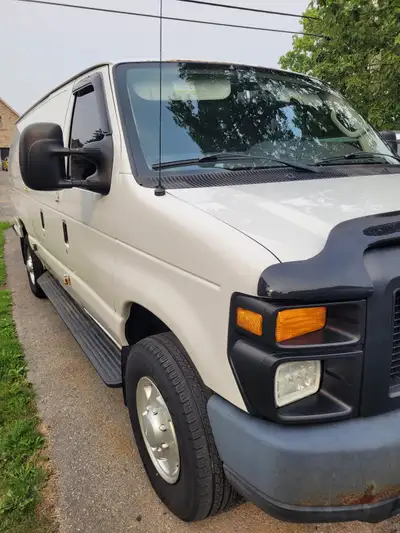 2012 Ford Econoline E-Series E-250 * Good condition inside & out. 4.6 V8 auto, with 295,000kms. Runs...