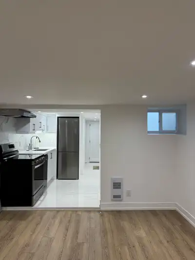 Toronto House for Rent 1+1B