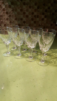 8 Wine Glasses