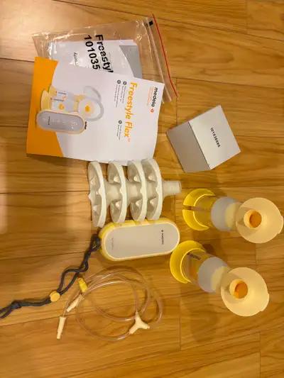 Medela Freestyle Flex Breast Pump, View more