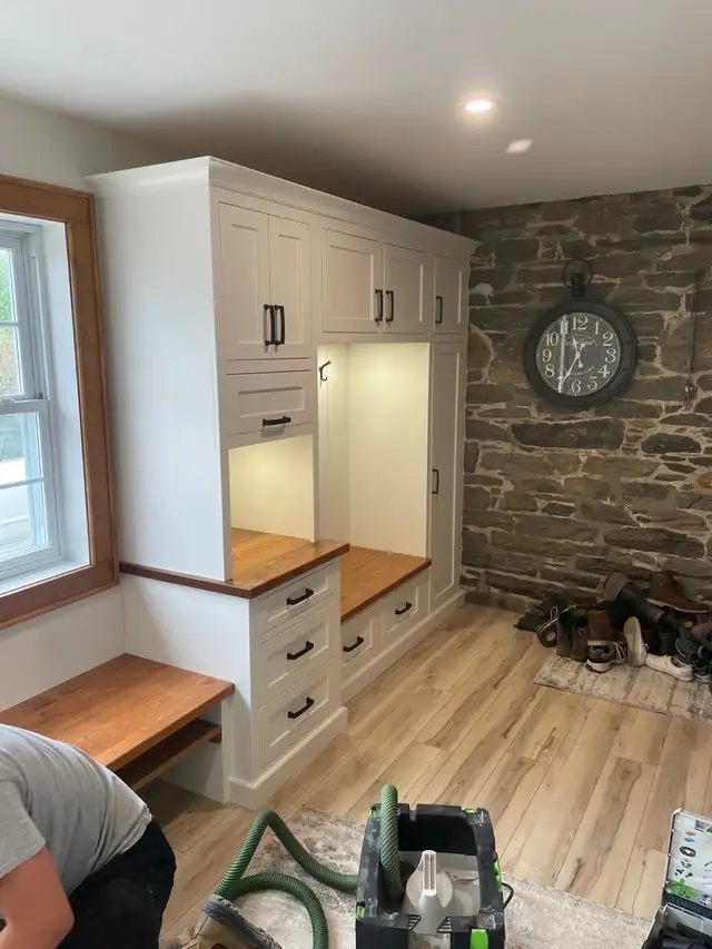 Cabinets and Millwork in Construction & Trades in Barrie - Image 3