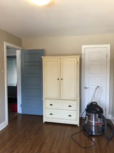 Set de chambres, View more