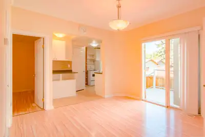 Welcome to 825 5th St E. Rent this renovated 2 bedroom 1 bathroom main floor conveniently located 3...