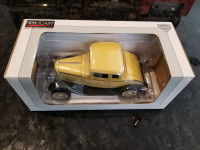 1:24 Diecast SpecCast 1932 Ford Coupe Classic Auto Series Yellow