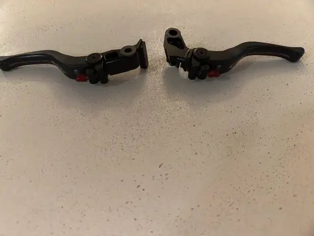 2009-2014 Yamaha R1 CRG Carbon Fiber Shorty Levers in Sport Bikes in Markham / York Region - Image 7