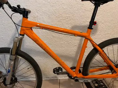 In excellent condition, and the perfect bike for any occasion. Can rip around town, hit the pump tra...