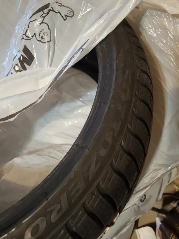 Winter tires for sale - 225 40 19 in Tires & Rims in Kitchener / Waterloo - Image 2
